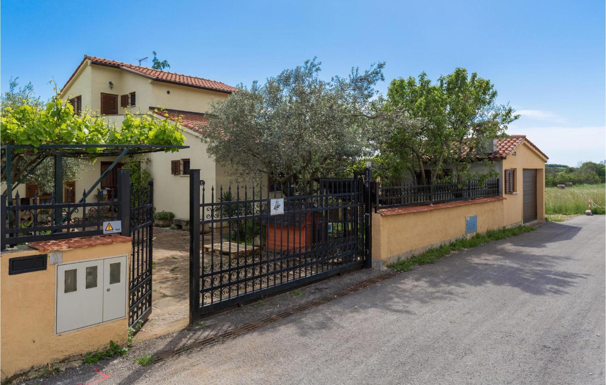Beautiful Apartment In Jadreski With Wifi Jadreški Exterior foto